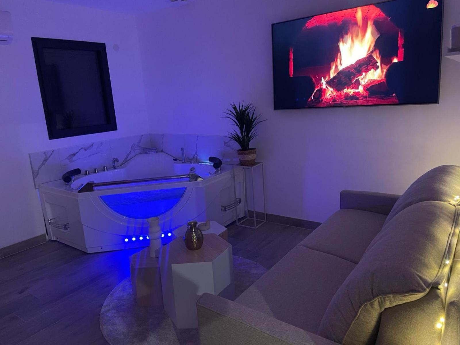 Love Room - Cocon Room - Toulon - Ольуль Экстерьер фото