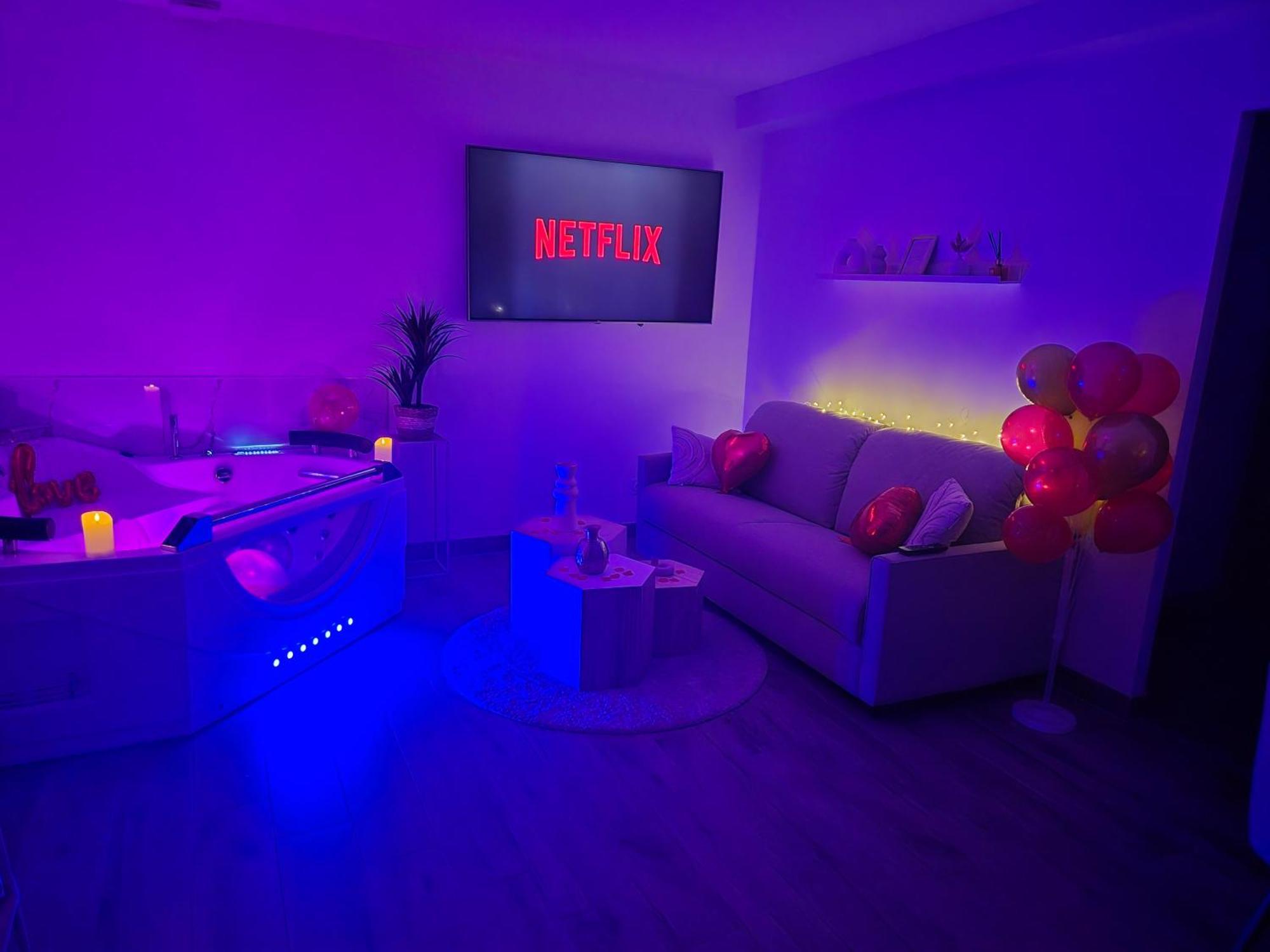 Love Room - Cocon Room - Toulon - Ольуль Экстерьер фото